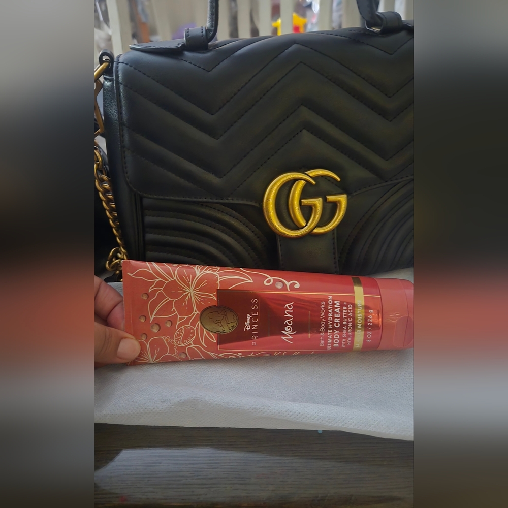 Gucci Marmont Flap Bag with Gold Chain - Picture 12 of 12